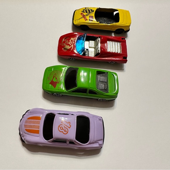 Other - Bundle of 4 small cars 3” long
